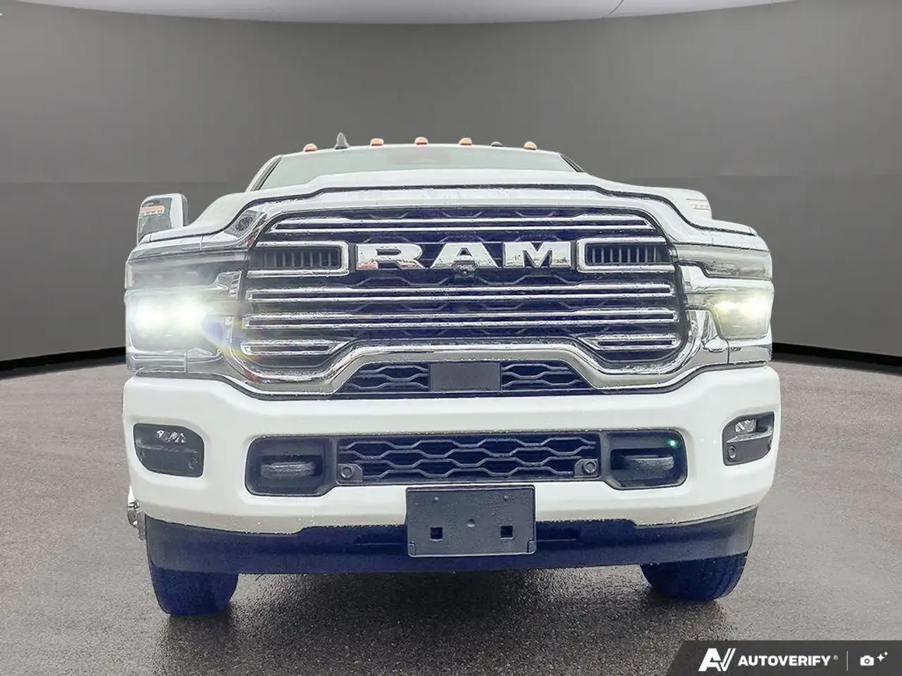 RAM 3500 снимка RAM 3500