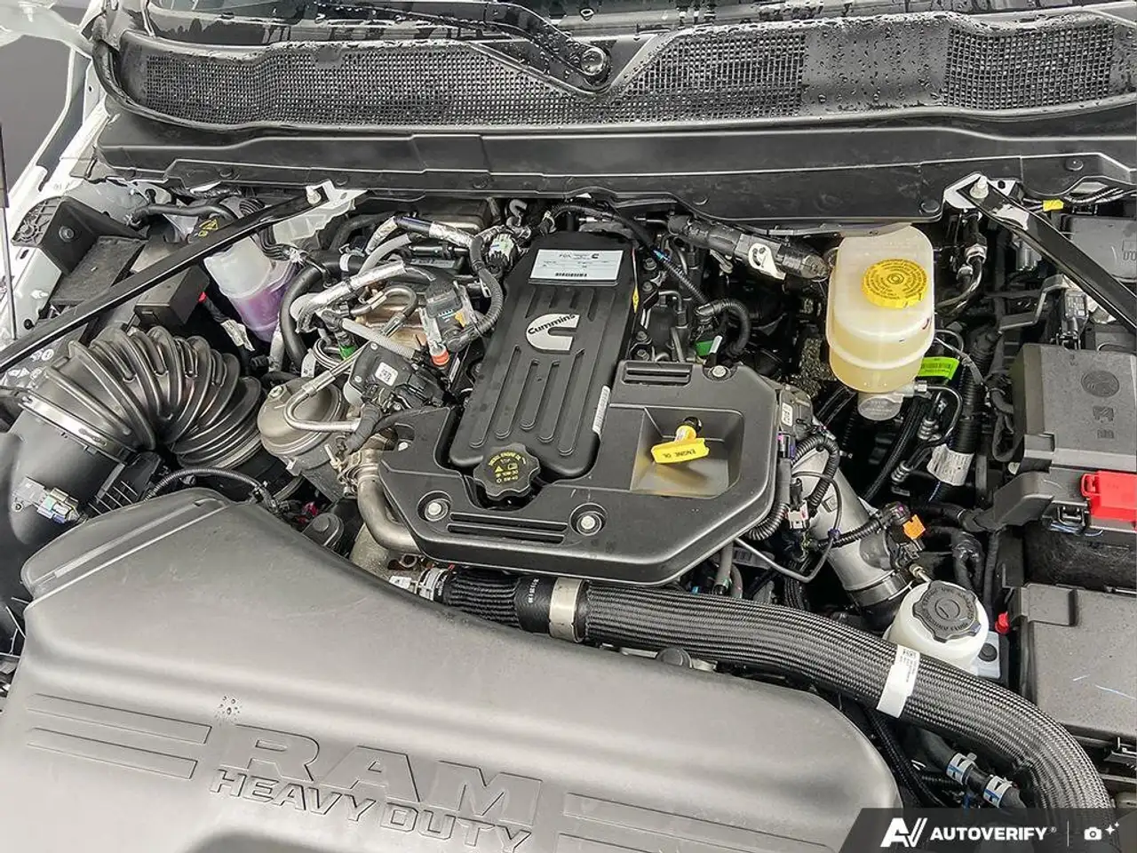RAM 3500 снимка RAM 3500