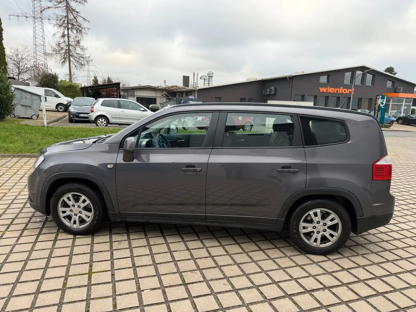 Chevrolet Orlando LT*7 SITZER* Grau - 2