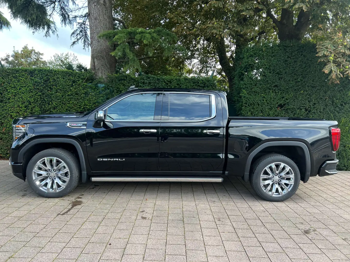 GMC Sierra DENALI 6.2 V8 €75.900,- excl btw Zwart - 2