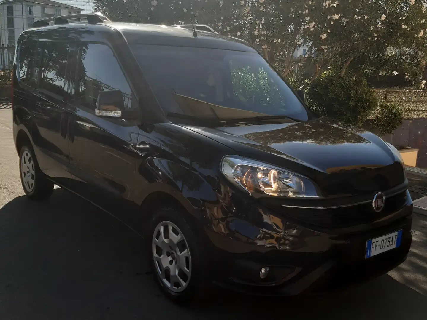 Fiat Doblo Doblo 1.4 tjt 16v Lounge 120cv Negru - 1