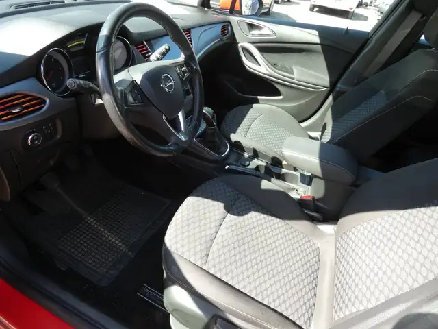Opel Astra view 15