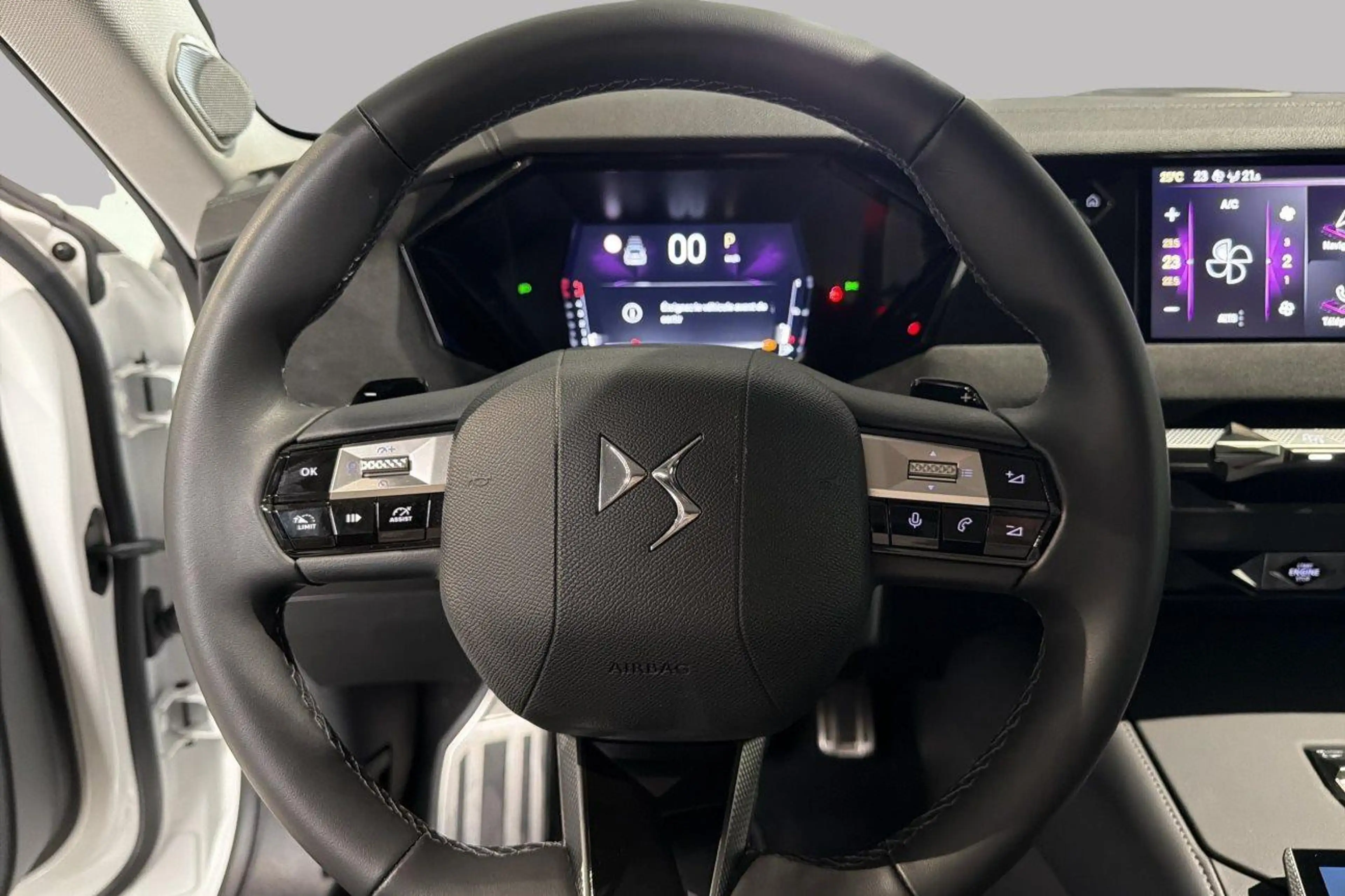 DS Automobiles DS 4 Etoile — photo 12