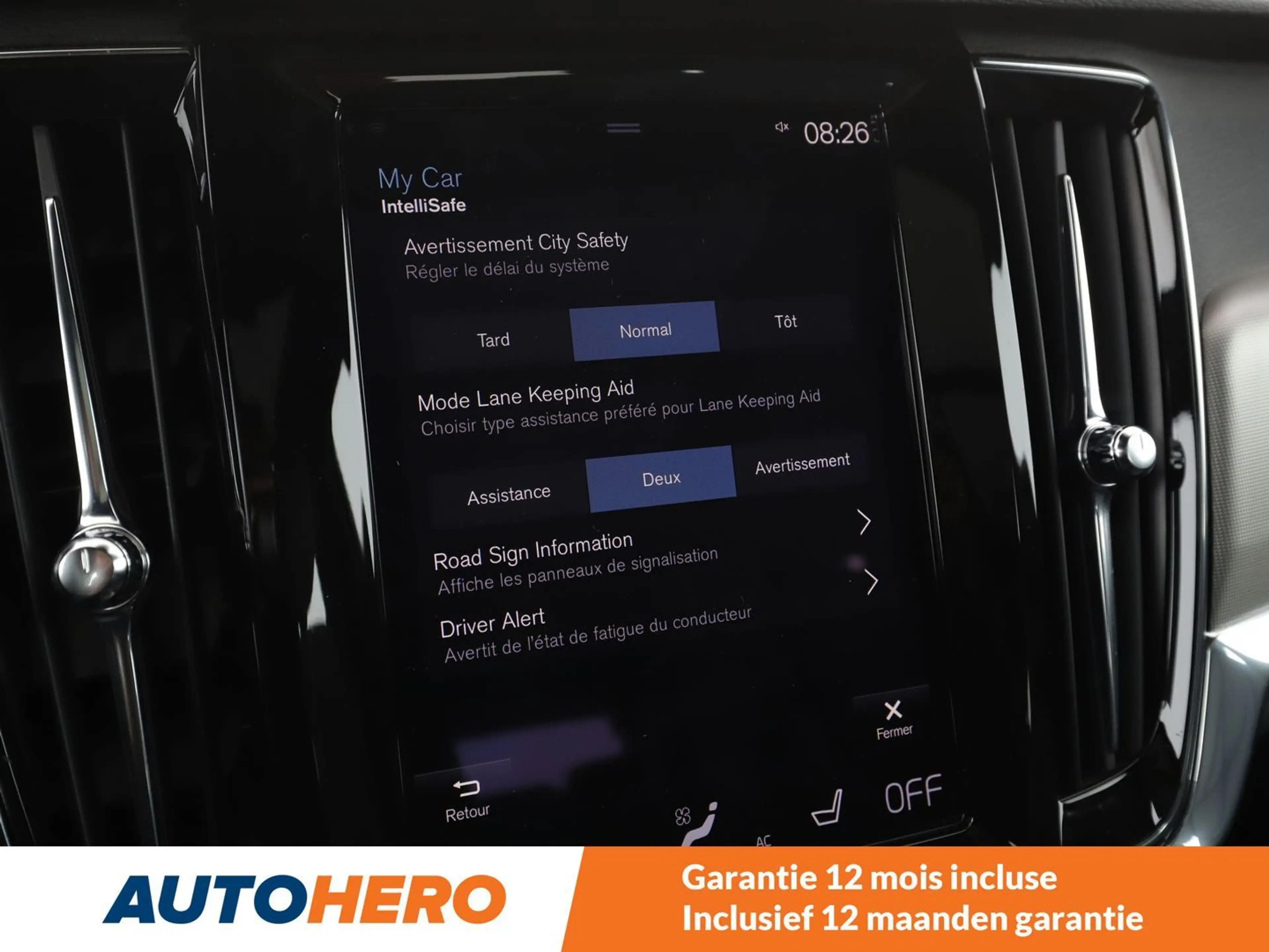 Volvo V90 Cross Country 2.0 D4 Pro AWD — photo 13