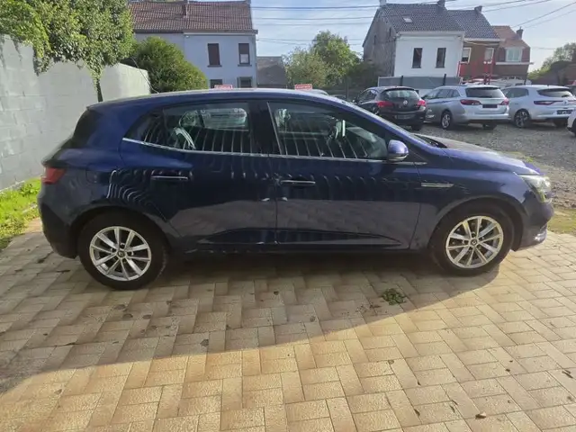 Renault Megane view 6