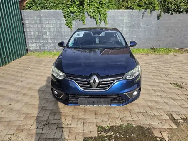 Renault Megane view 8