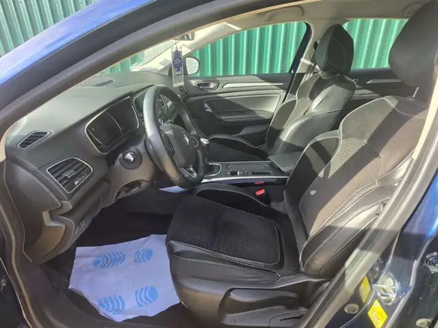 Renault Megane view 10