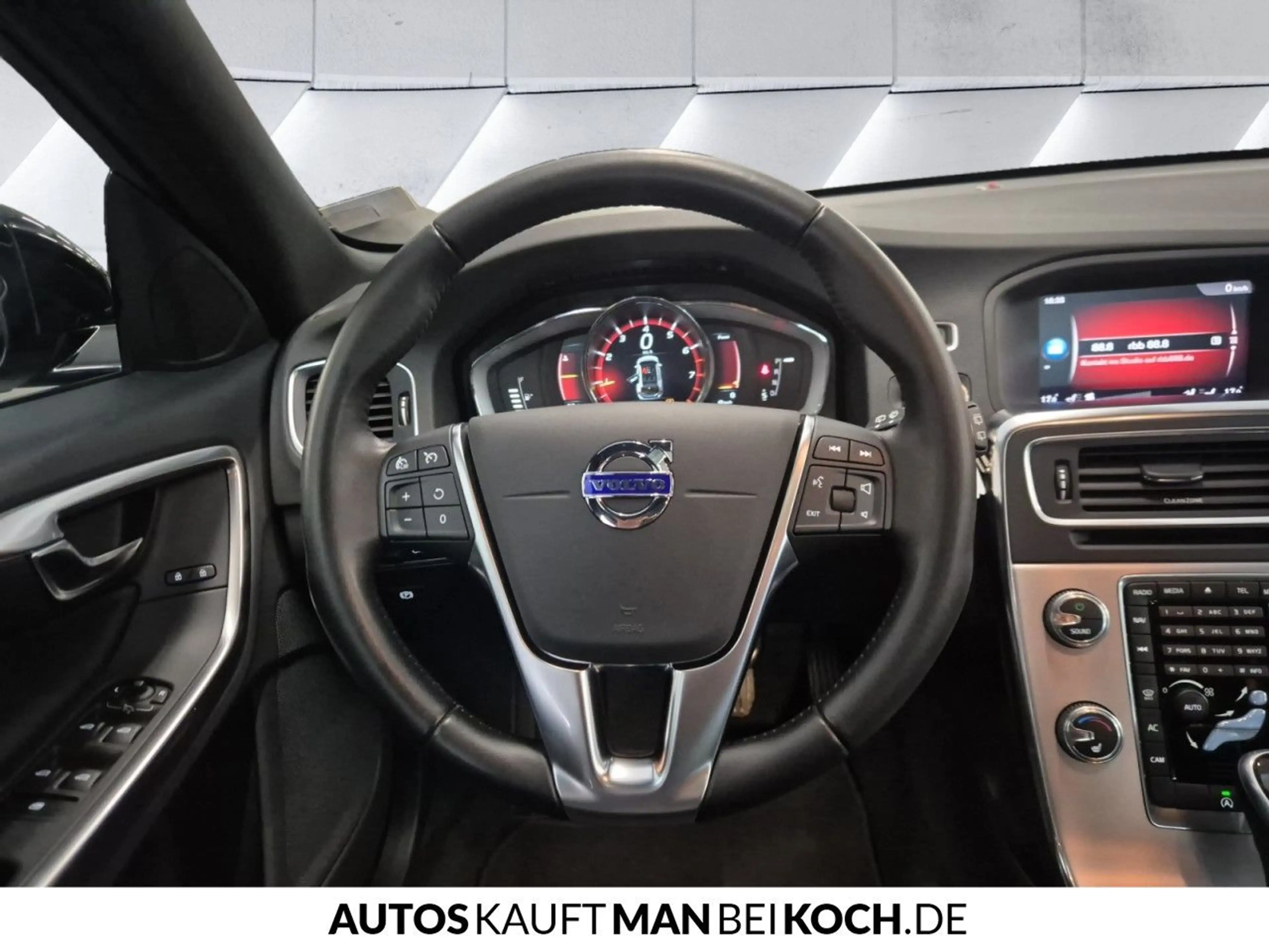 Volvo V60 Cross Country V60CC T5 AWD Automatik ACC BiXenon GSHD Kamera AHK — photo 10