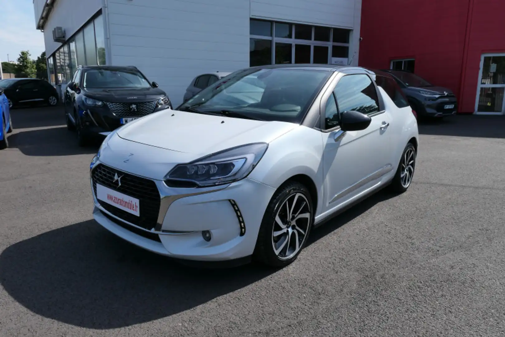 DS Automobiles DS 3 BLUEHDI 100CH SO CHIC S\u0026S Blanc - 1