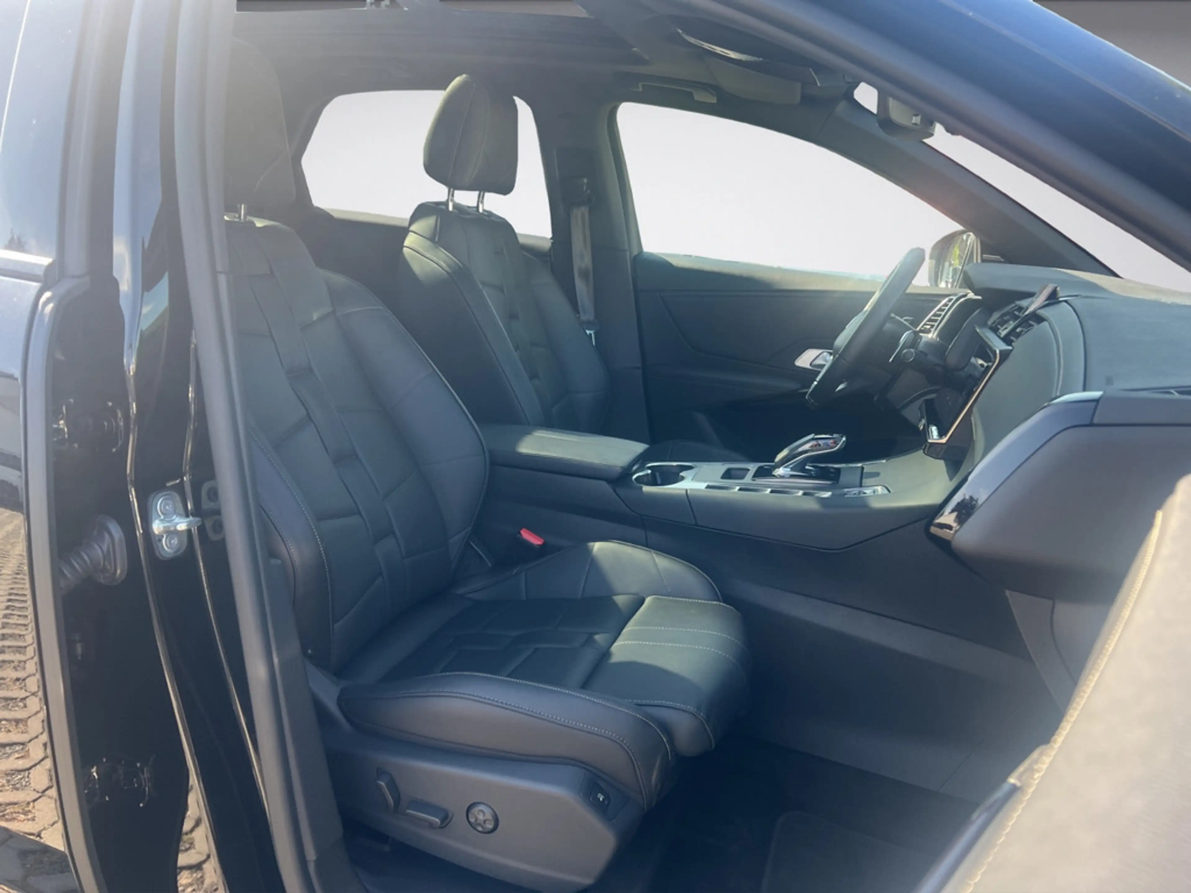 DS Automobiles DS 7 BlueHDI 1.5 Opera PANORAMADACH — photo 12