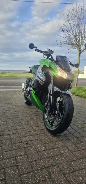Kawasaki Z 1000 - foto 2