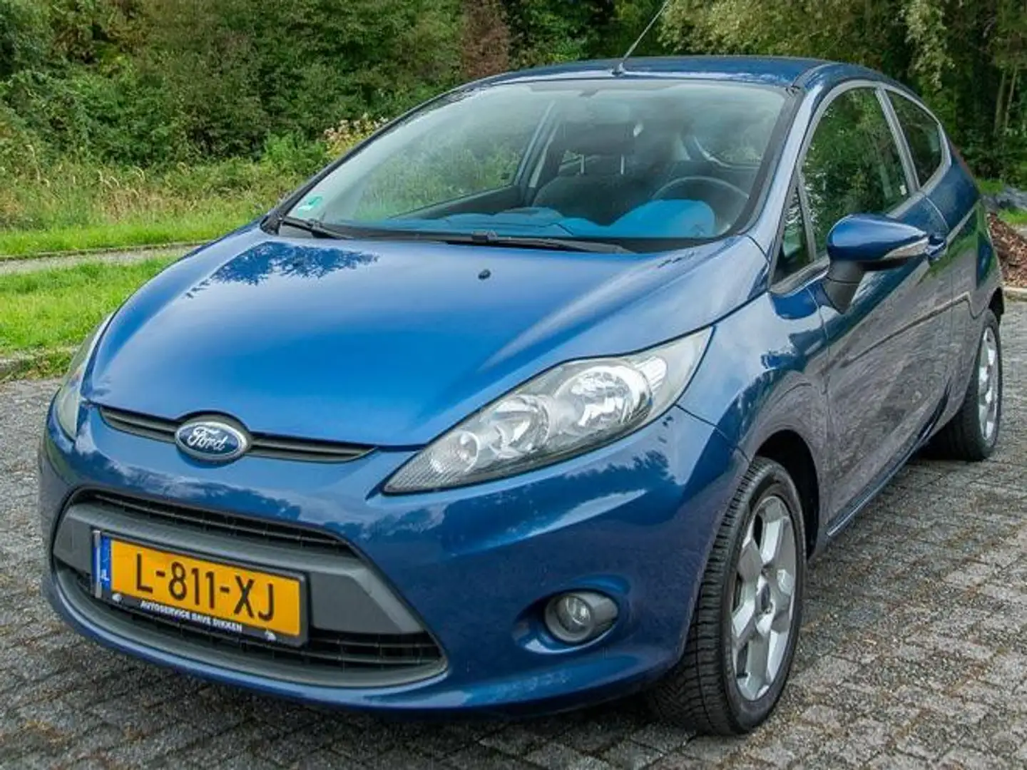 Ford Fiesta 1.25 Trend Blauw - 1