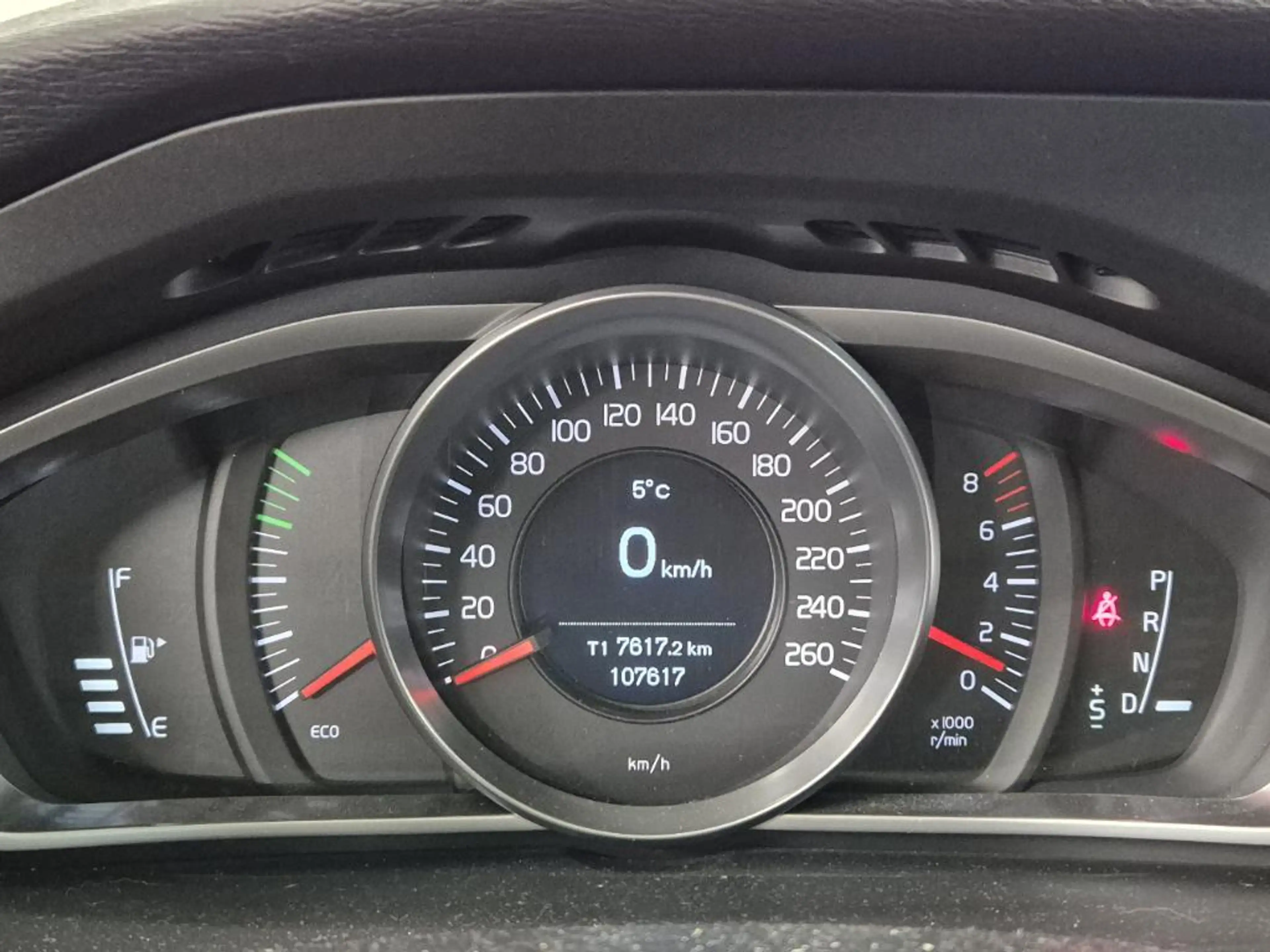 Volvo V40 Cross Country 1.5 T3 Polar+ Luxury — photo 5