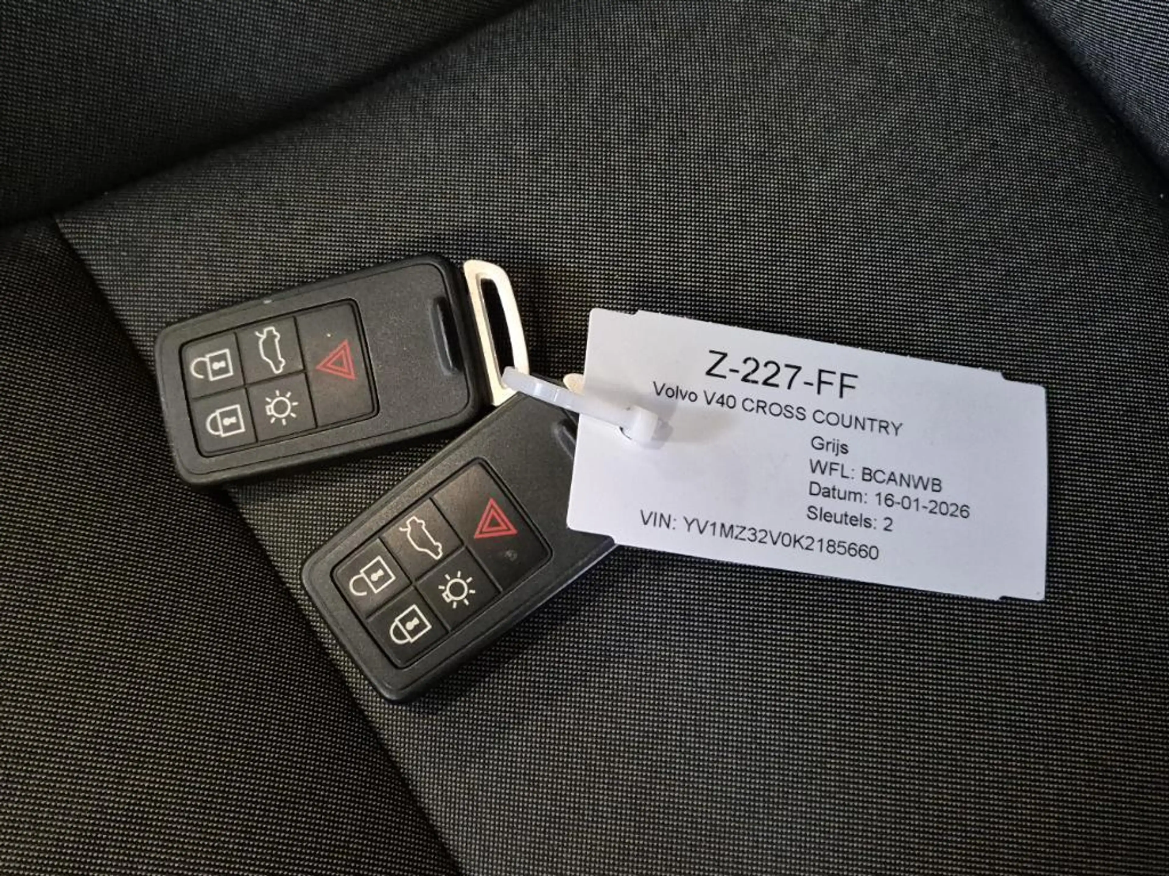 Volvo V40 Cross Country 1.5 T3 Polar+ Luxury — photo 10