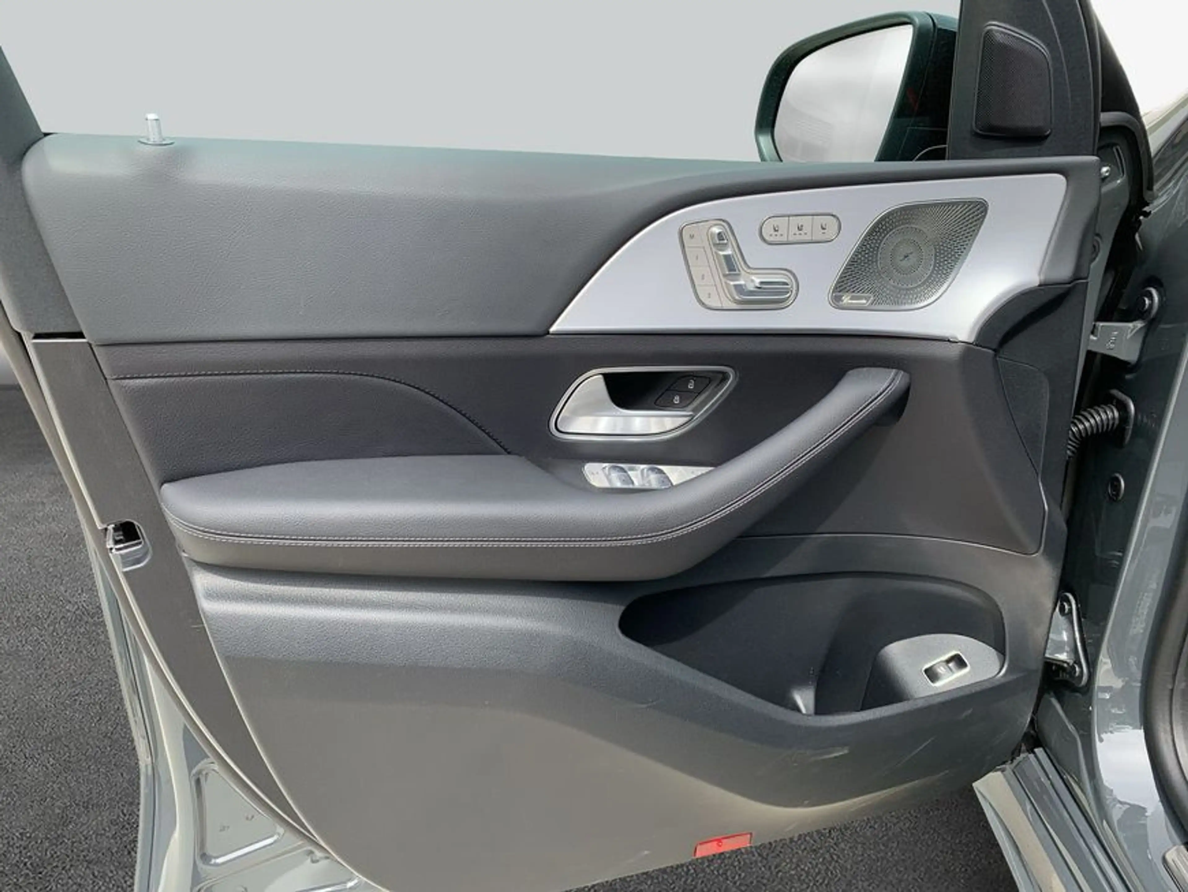 Mercedes-Benz GLS 450 GLS — photo 15