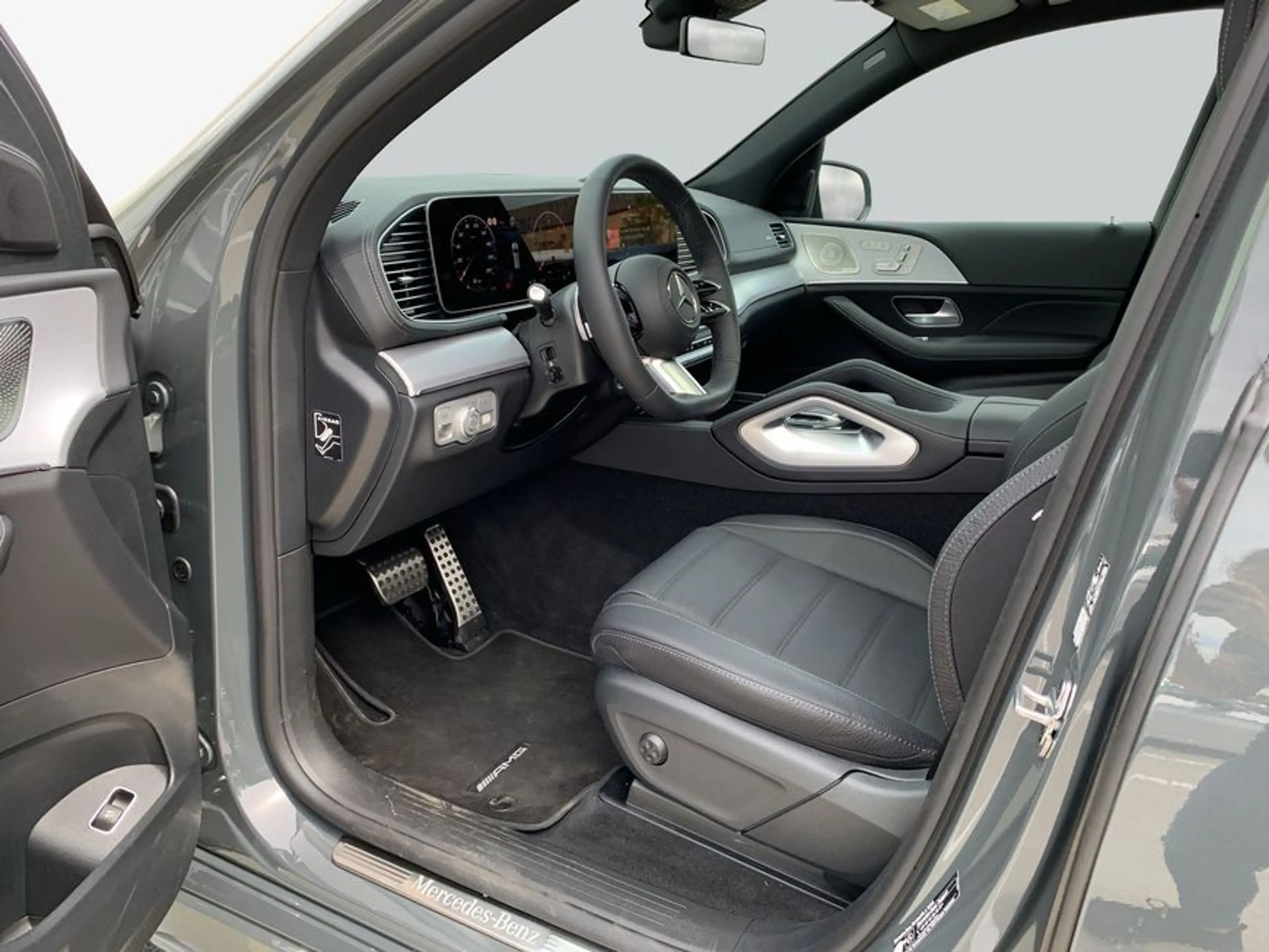 Mercedes-Benz GLS 450 GLS — photo 9