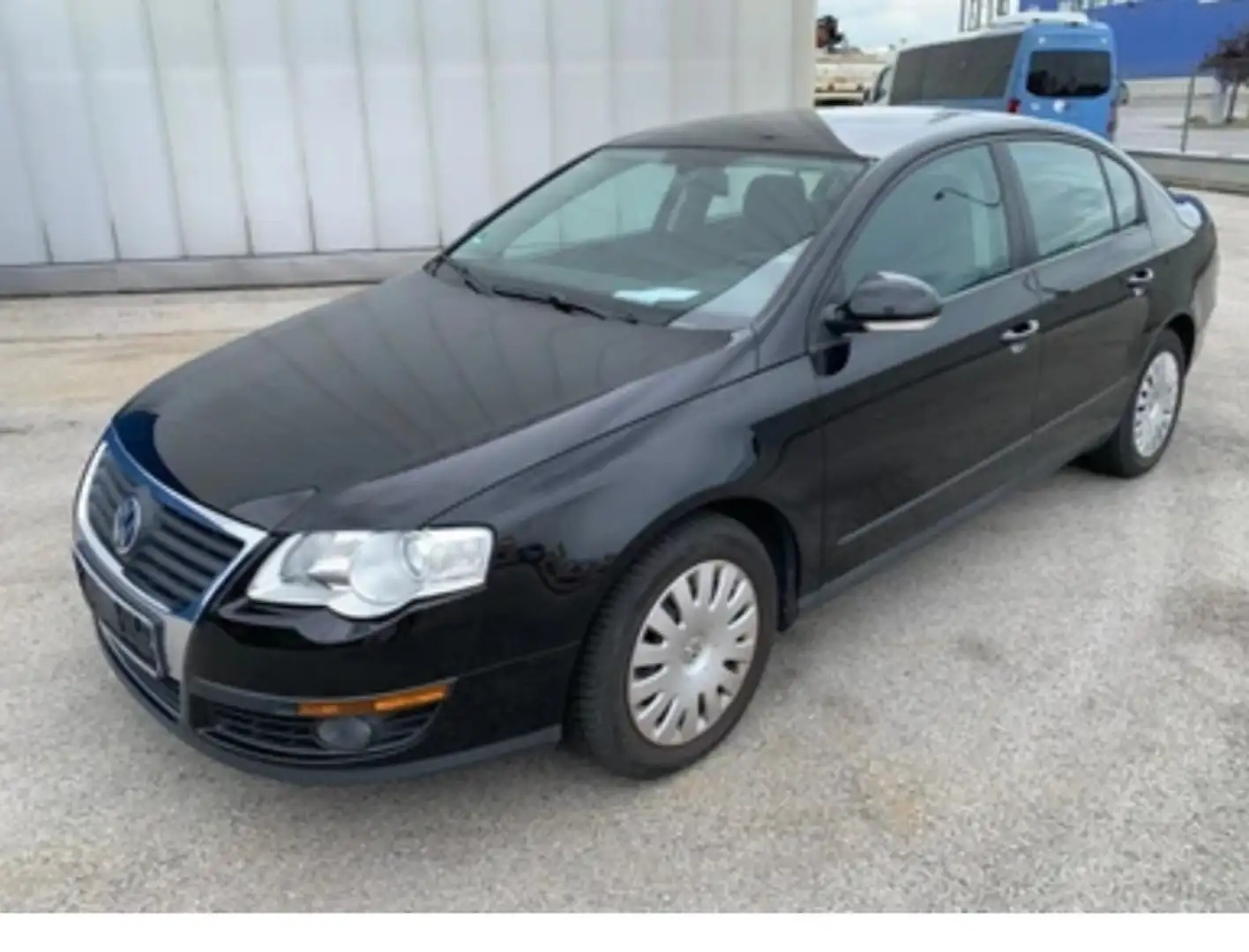 Volkswagen Passat 1.6 FSI Comfortline - 1