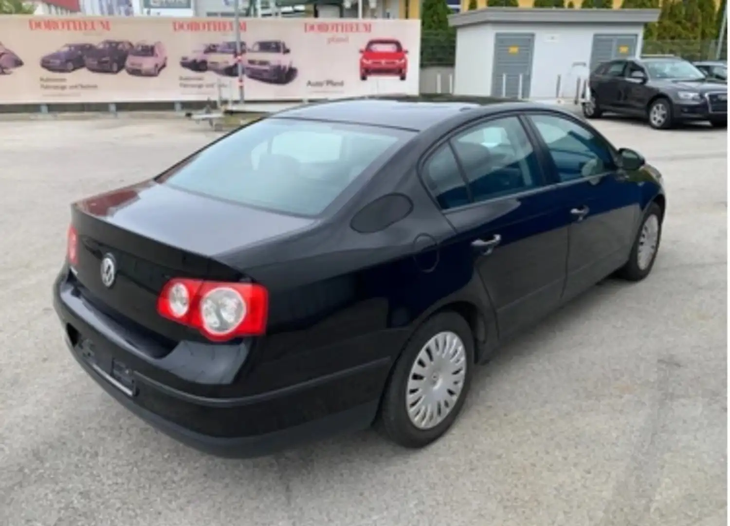 Volkswagen Passat 1.6 FSI Comfortline - 2