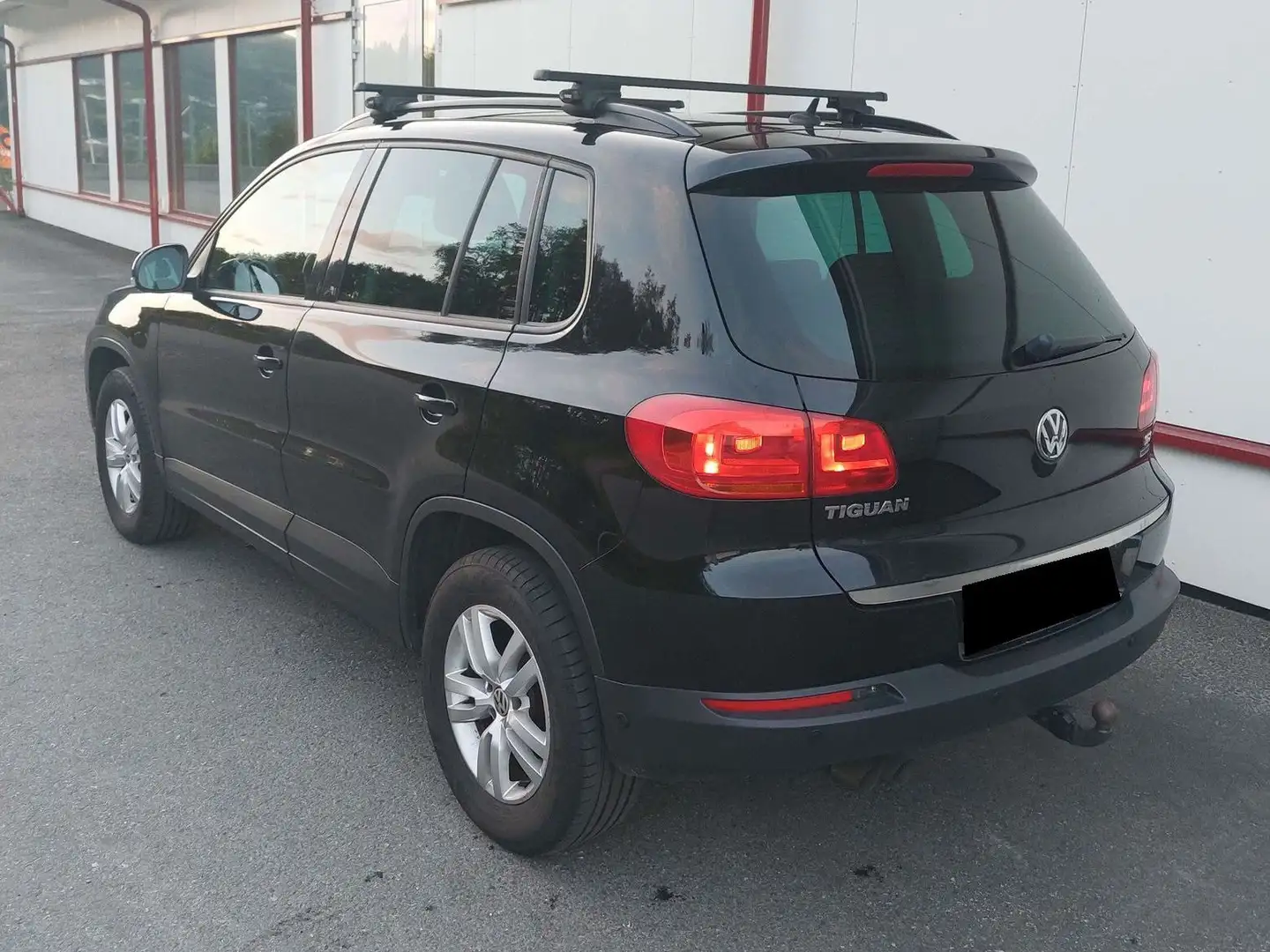 Volkswagen Tiguan Tiguan 2.0 CR TDi Sport Zwart - 1