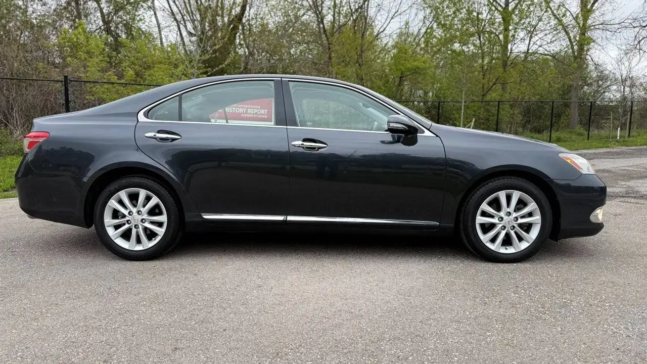 Lexus ES photo Lexus ES