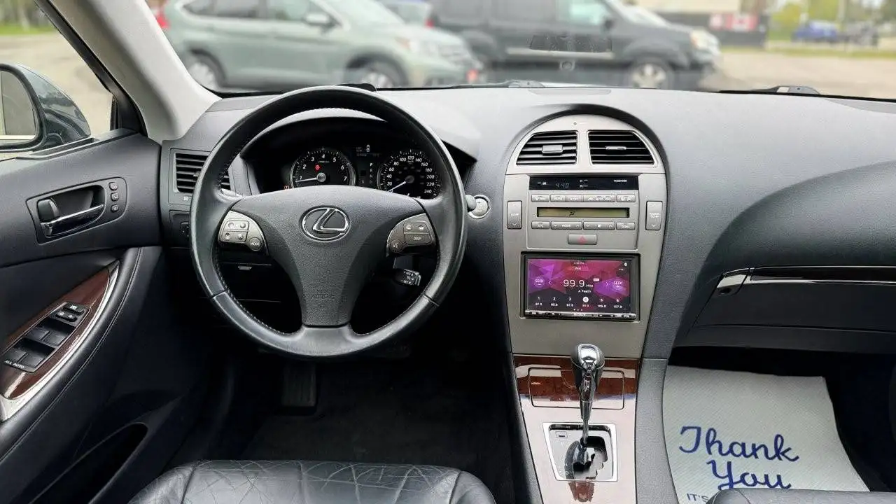 Lexus ES photo Lexus ES