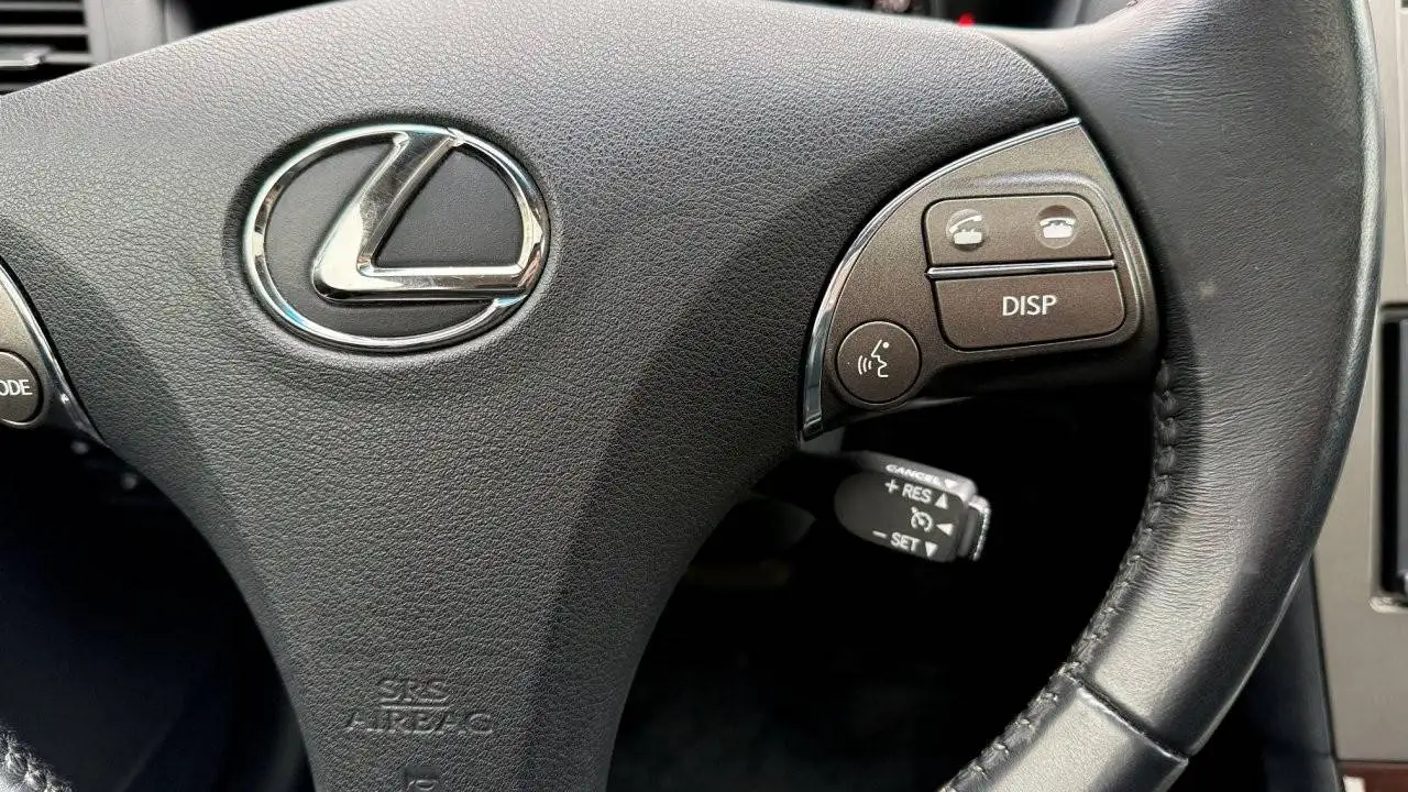 Lexus ES photo Lexus ES