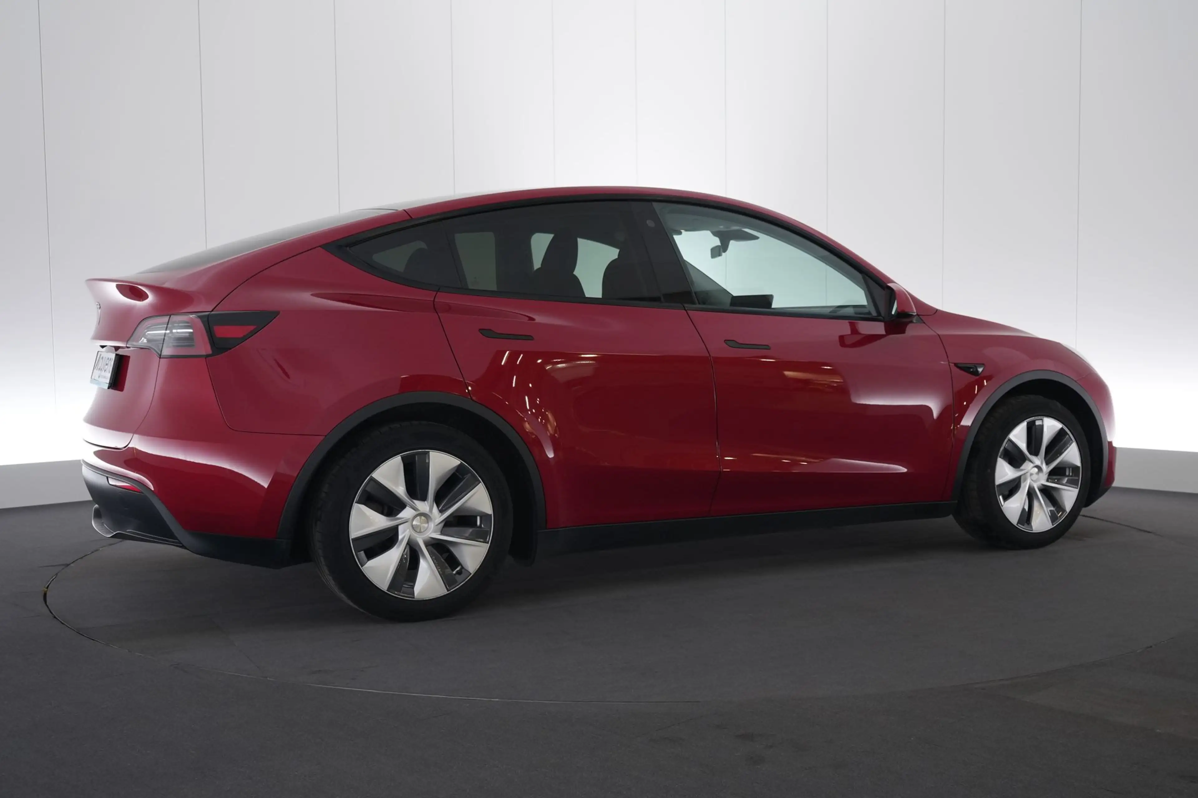 Tesla Model Y RWD LEDER/CUIR LED GPS PDC CAM Pano Keyless Verw. — photo 6