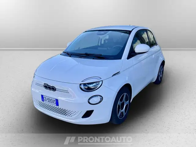 Fiat 500e 3+1 42 kwh passion