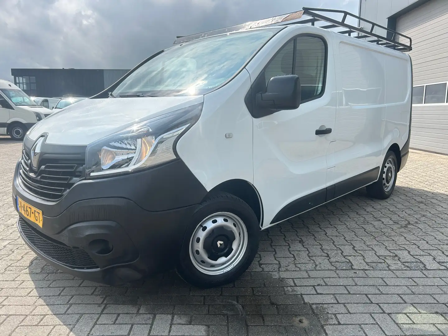 Renault Trafic 1.6 dCi T27 L1H1 Générique Weiß - 2