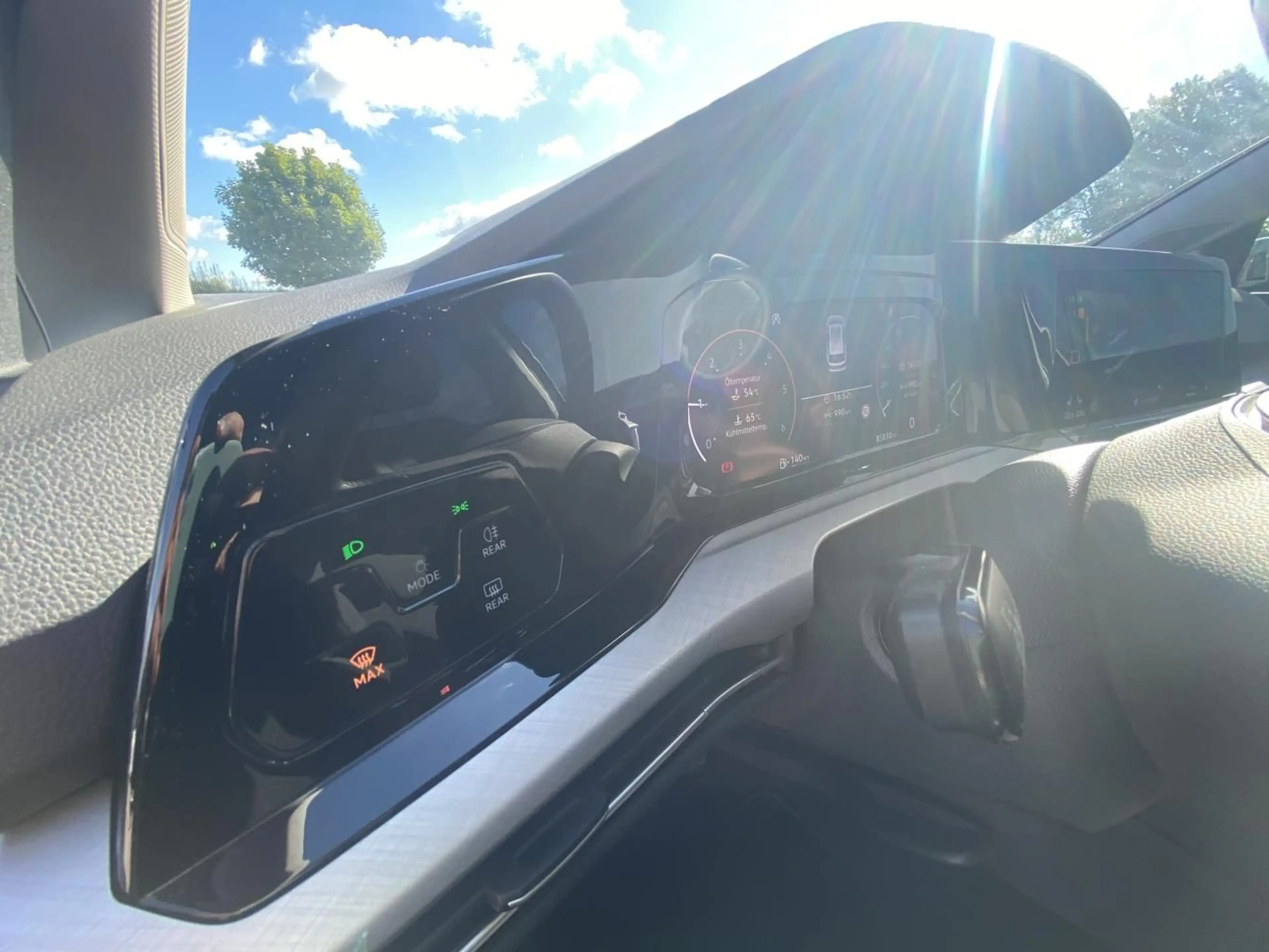Volkswagen Golf Variant 2.0 TDI Life APP-CONNECT+AHK+ACTIVE — photo 9