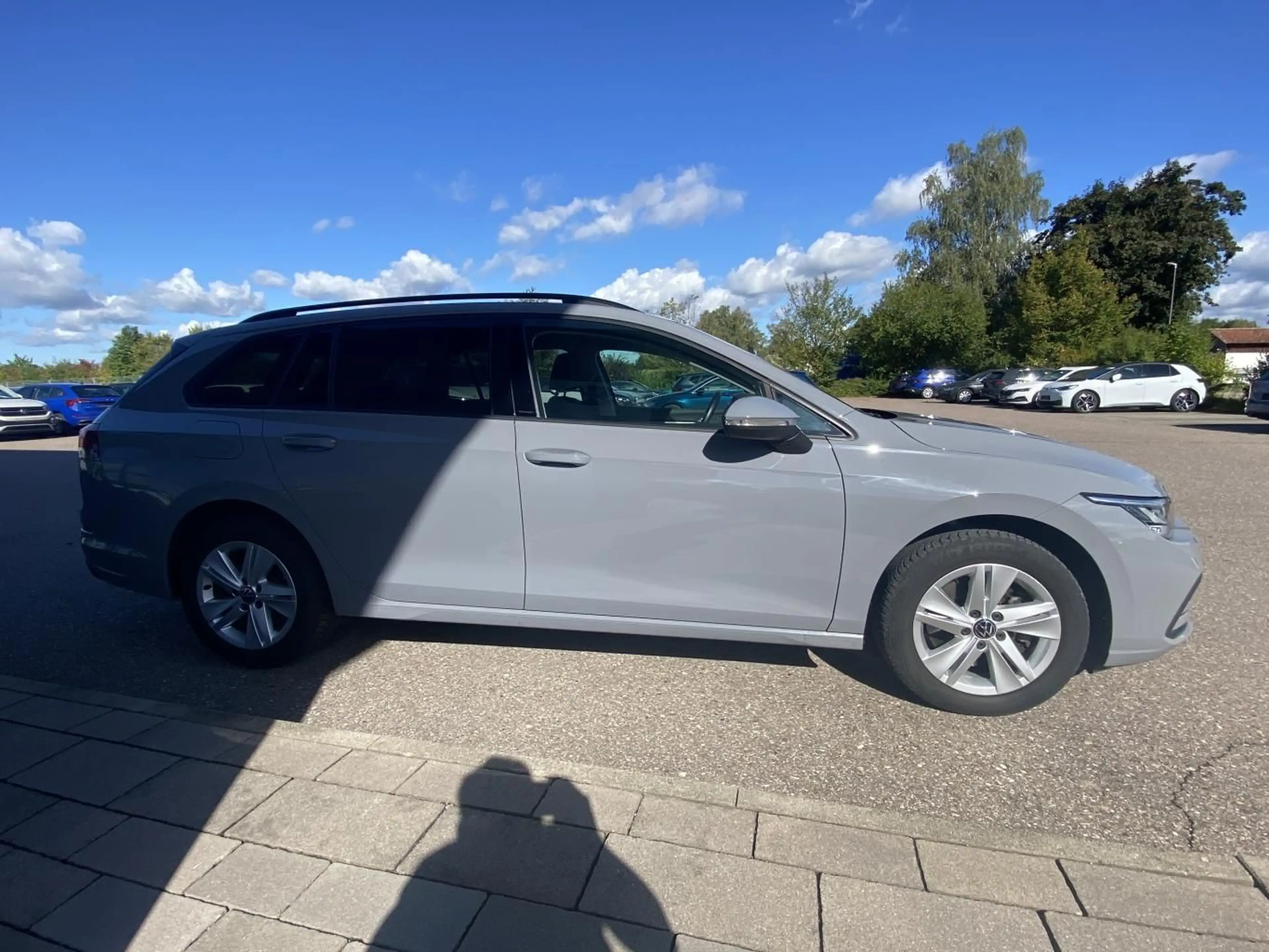 Volkswagen Golf Variant 2.0 TDI Life APP-CONNECT+AHK+ACTIVE — photo 6
