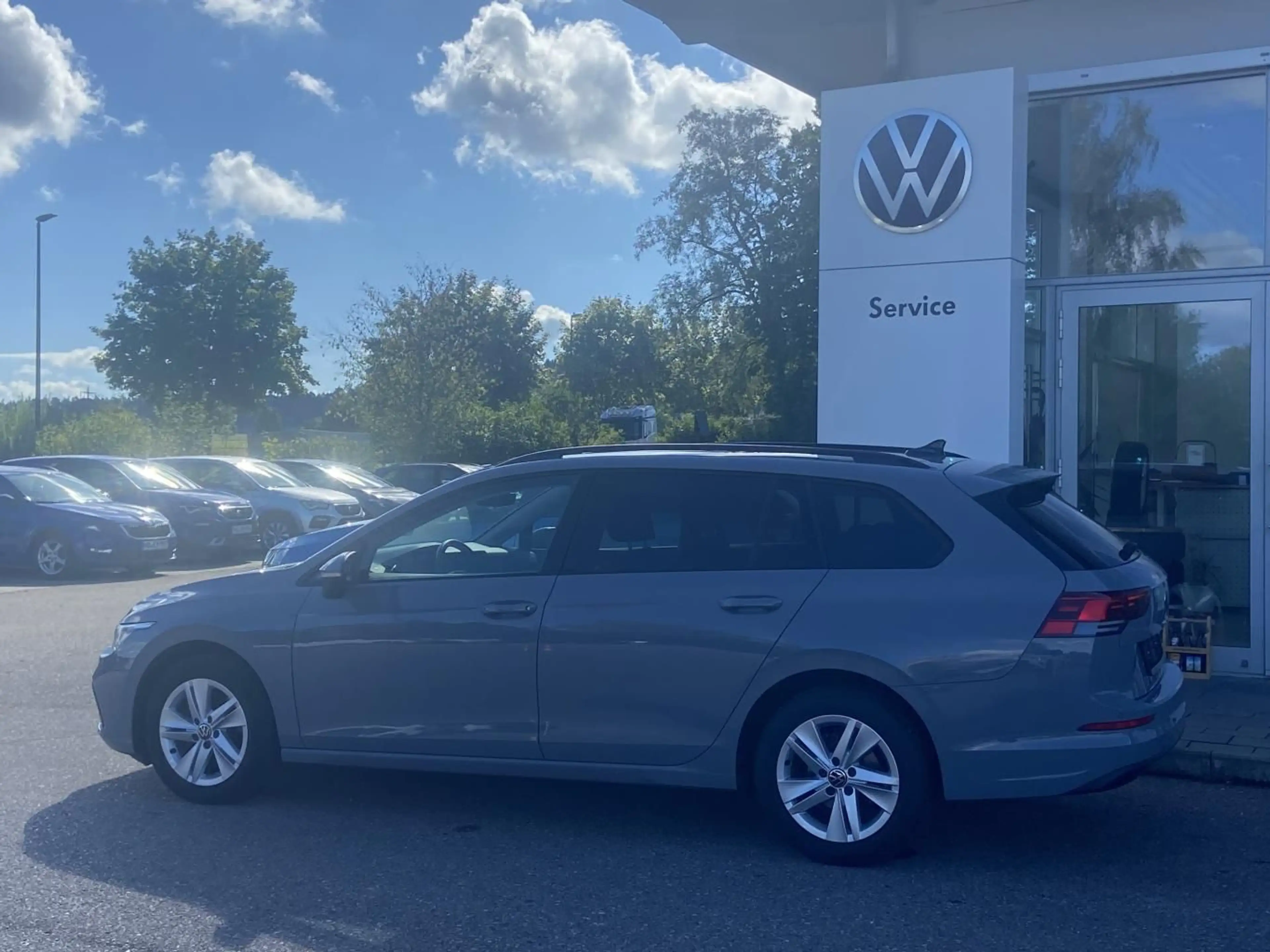 Volkswagen Golf Variant 2.0 TDI Life APP-CONNECT+AHK+ACTIVE — photo 3