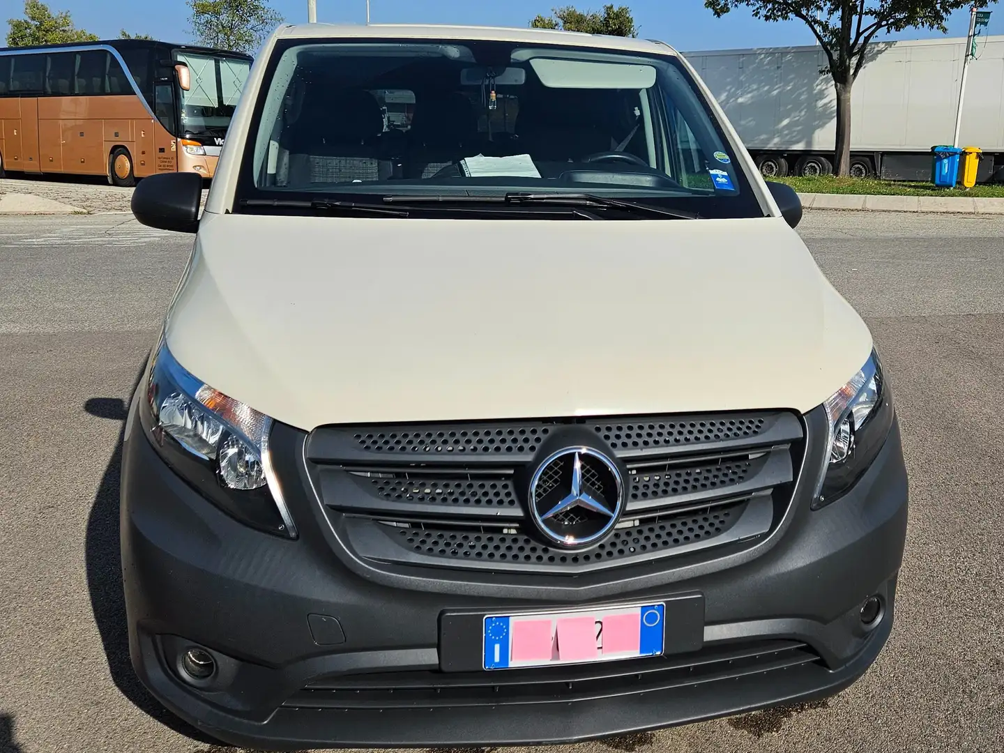 Mercedes-Benz Vito 111 mixto Beige - 1