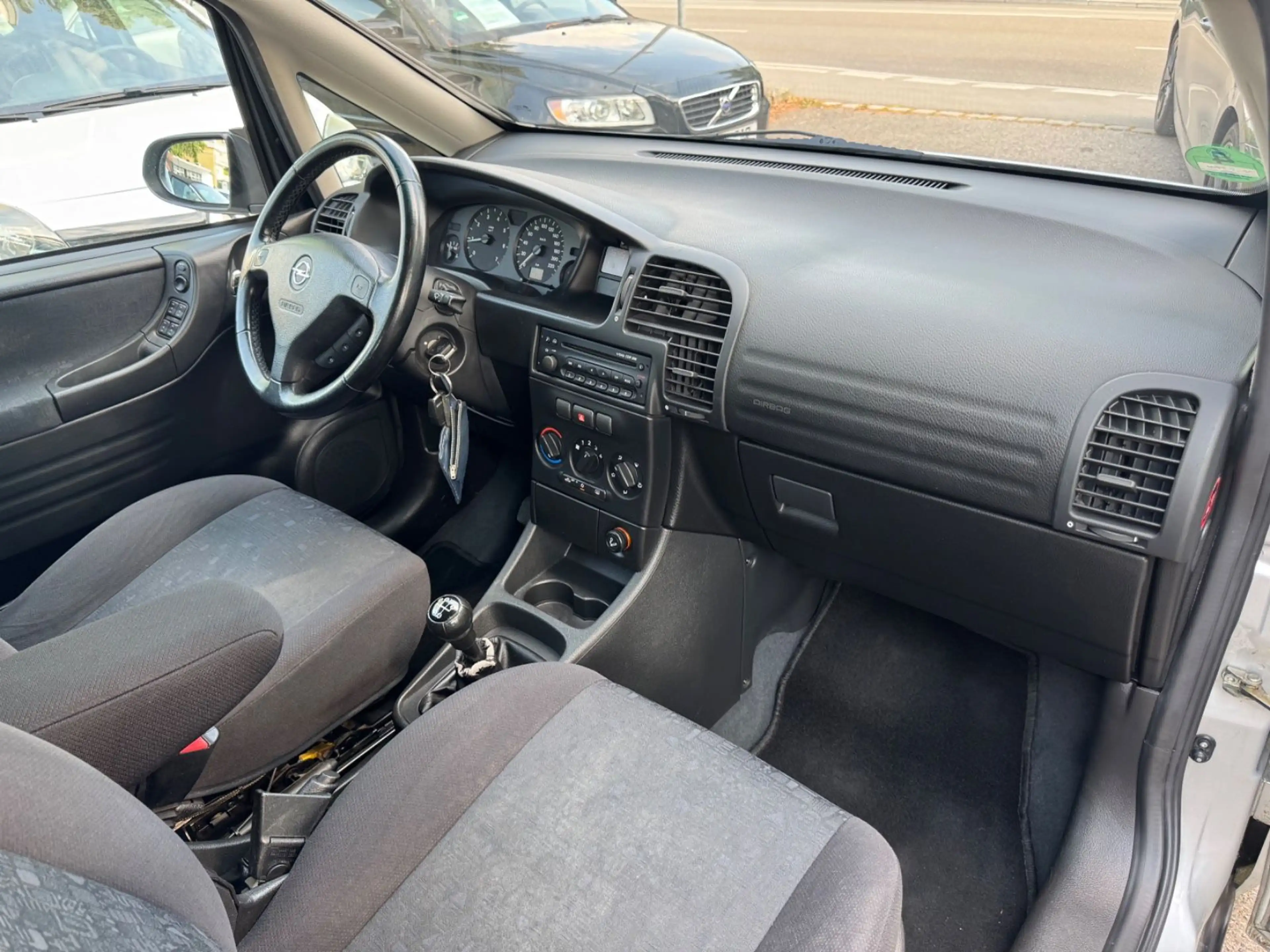 Opel Zafira Elegance 1.8 / 7 Sitze Klima AHK 1 Hand — photo 13