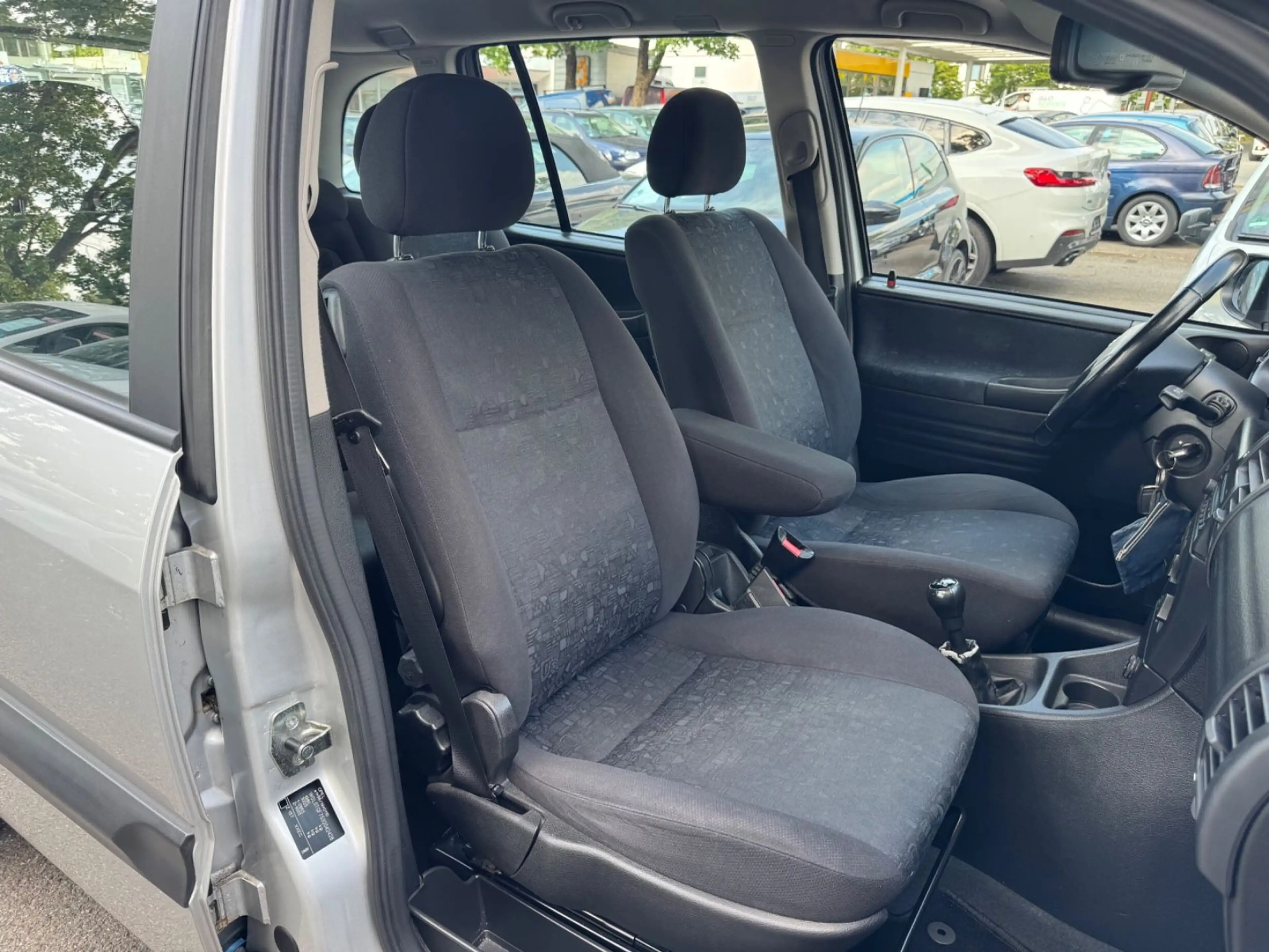 Opel Zafira Elegance 1.8 / 7 Sitze Klima AHK 1 Hand — photo 15