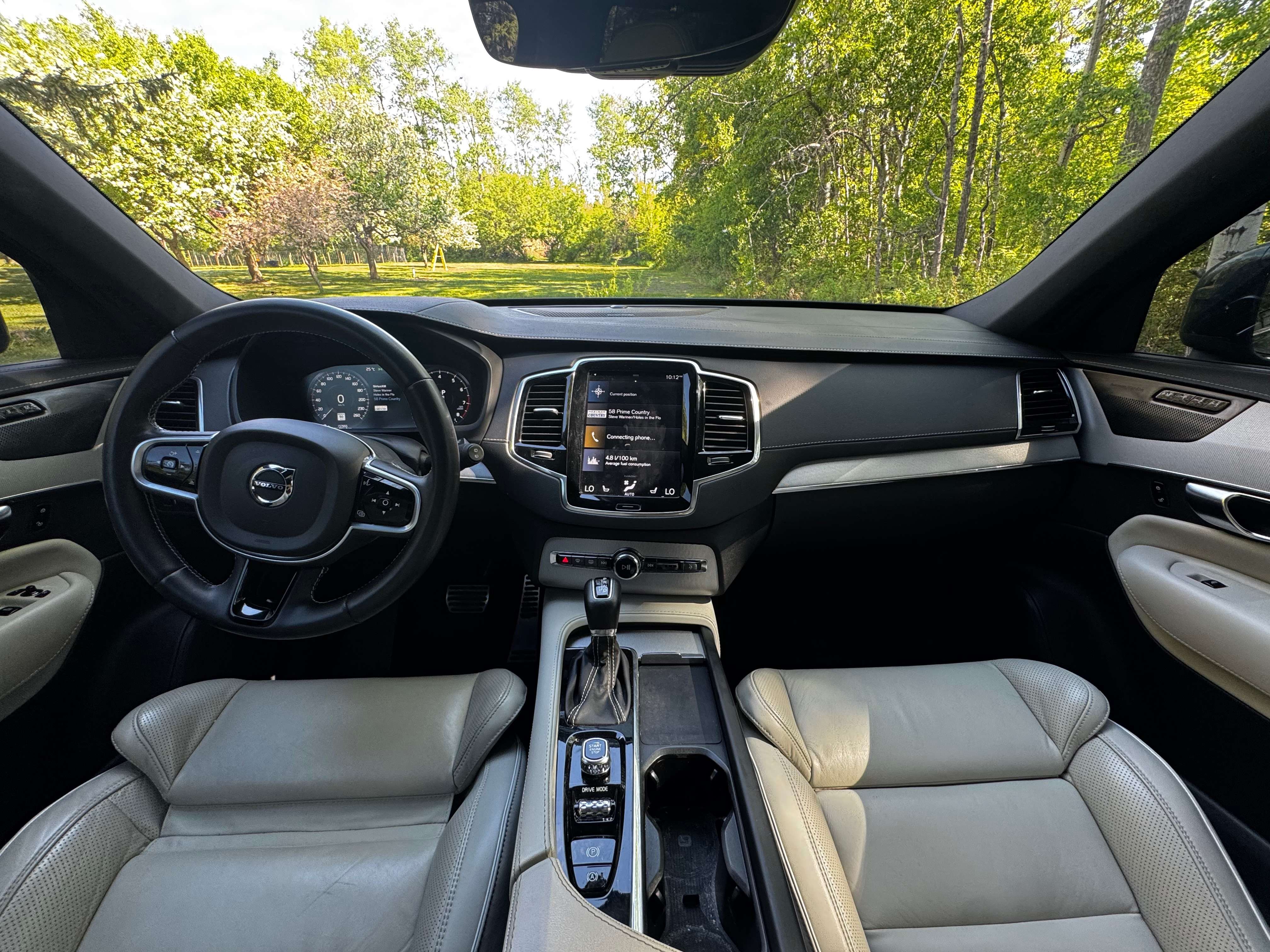 2021 Volvo XC90 R-Design alt 5