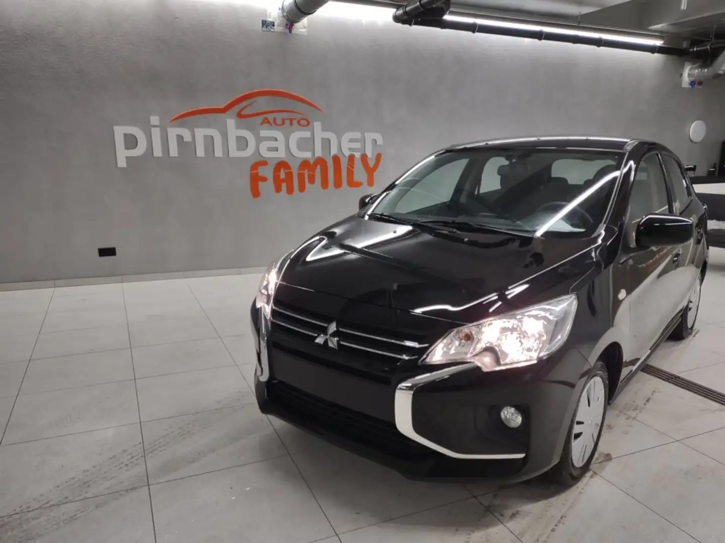 Mitsubishi Space Star 1,2 Inform AS&G 24 Schwarz - 1