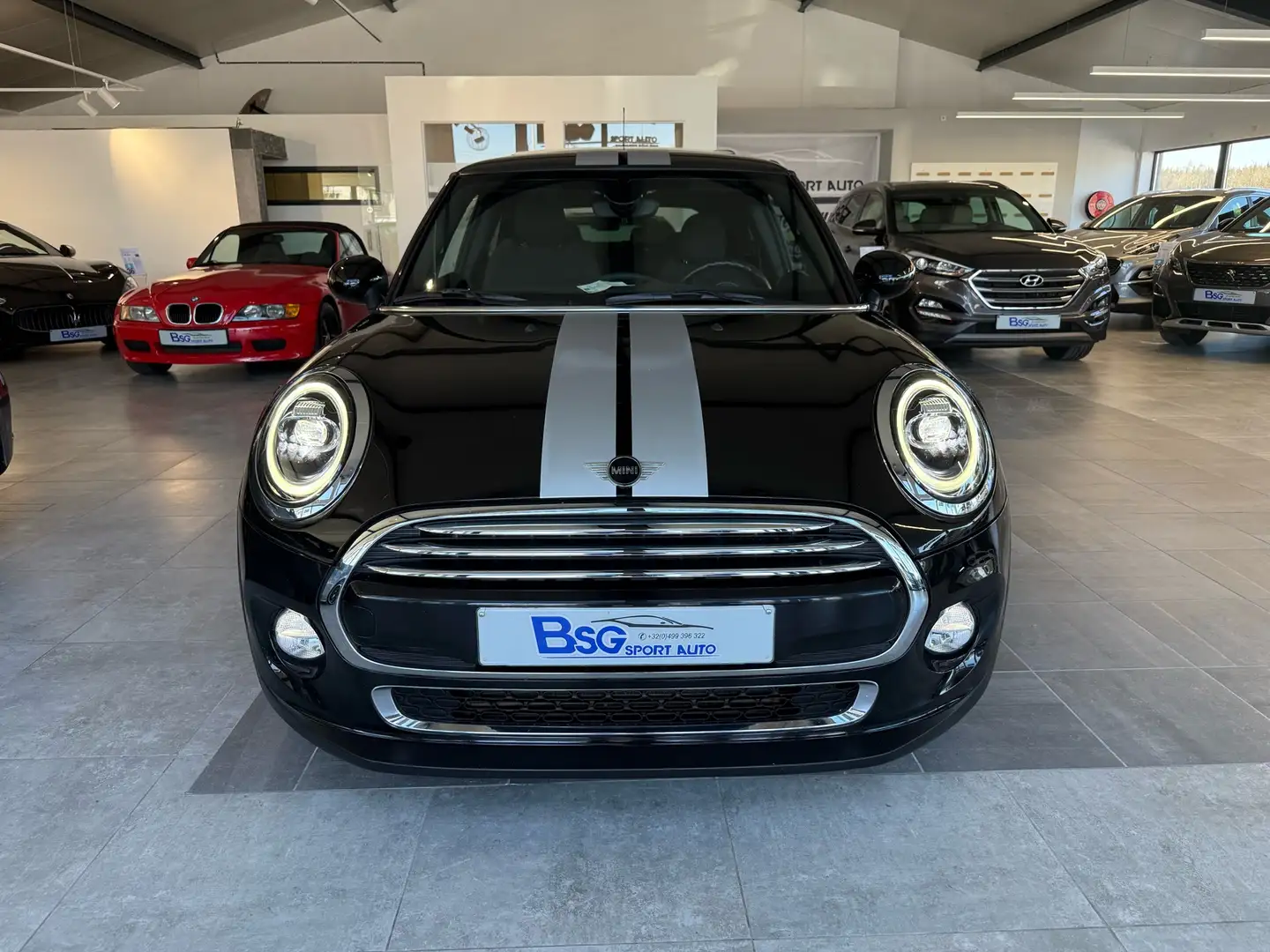 MINI Cooper 1.5A//full options//39.000kms!!! pano,,gps//led// Zwart - 2