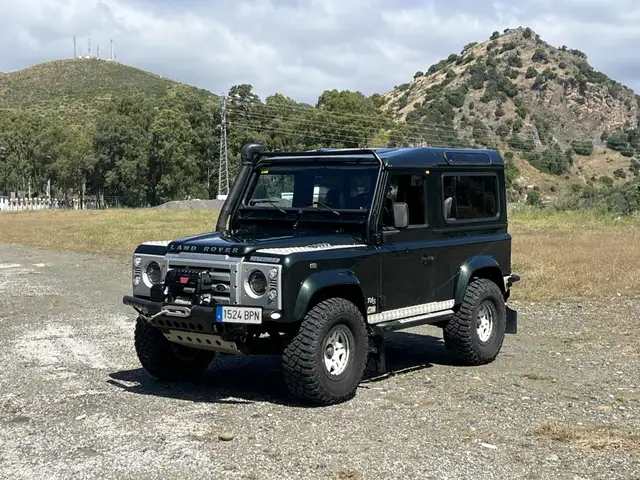 Land Rover Defender 90TDI SW