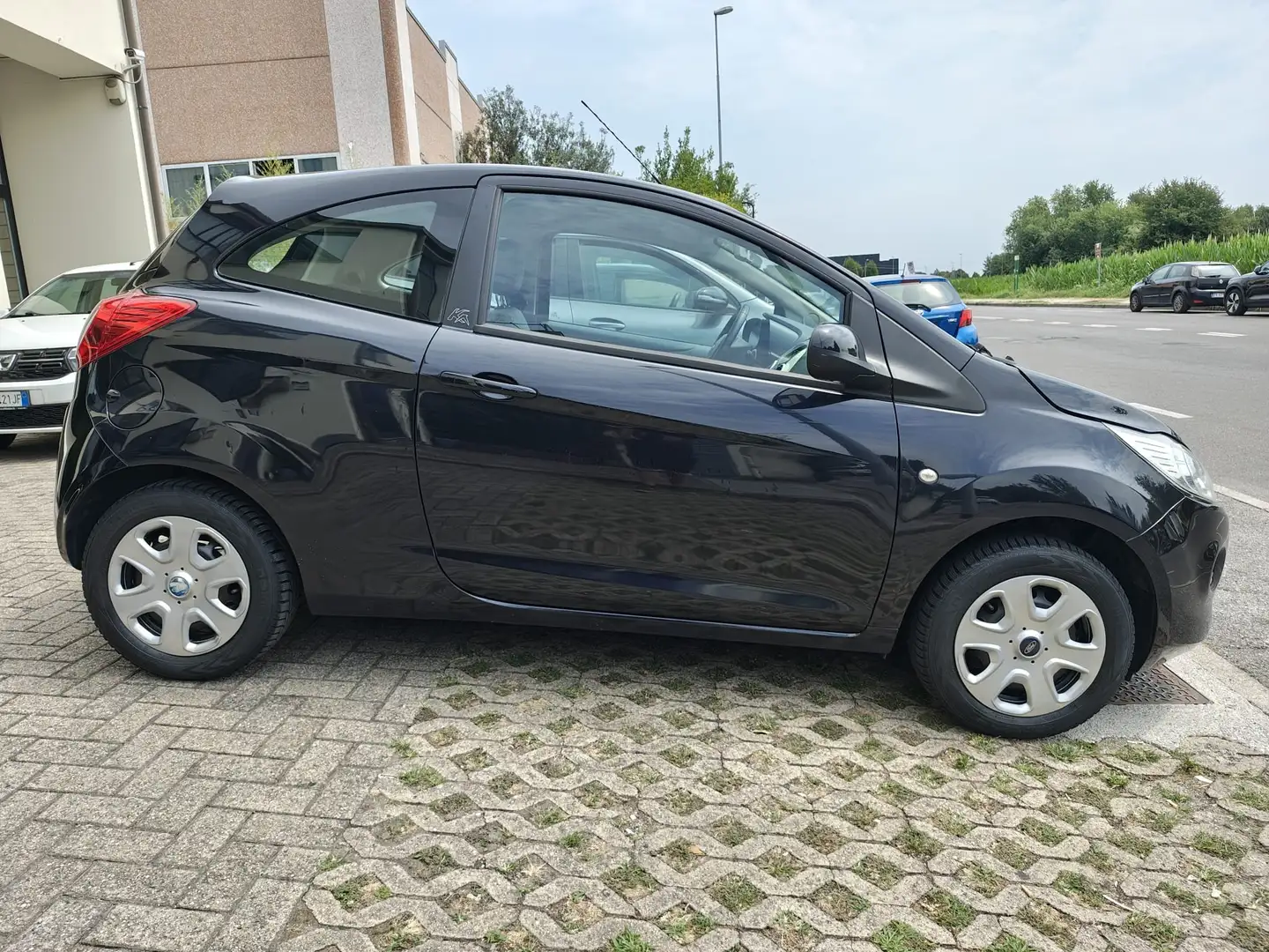 Ford Ka/Ka+ Ka II 3p 2009 Ka 1.2 Titanium Nero - 2