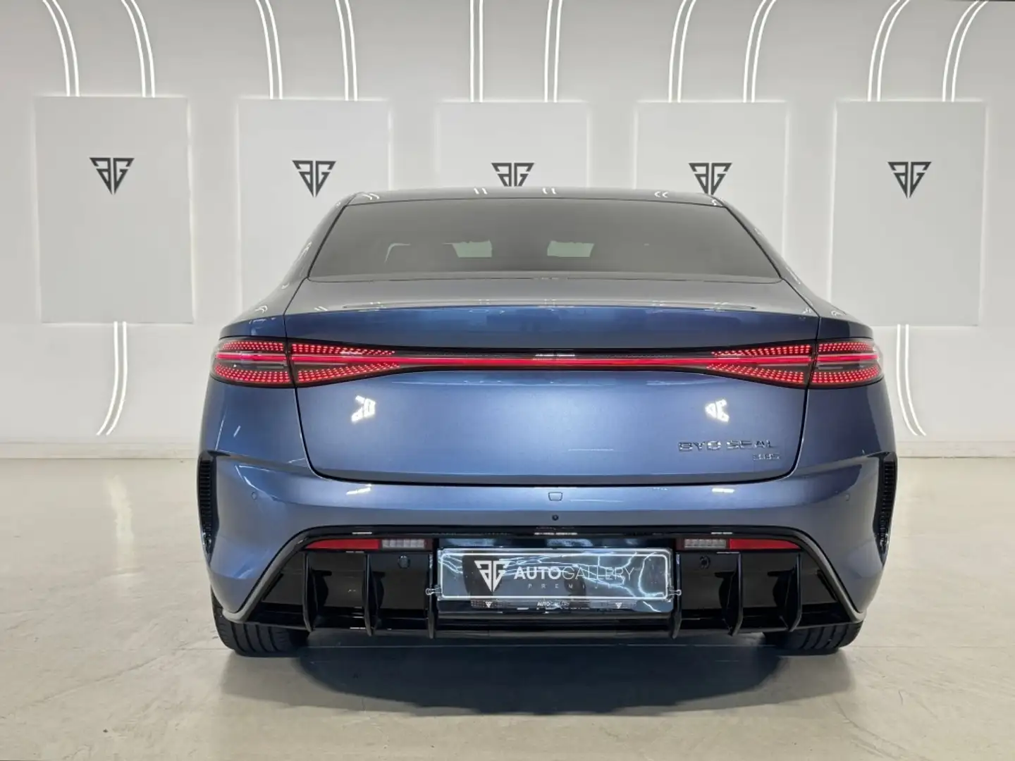 BYD Seal Excellence AWD 390kW Modrá - 2