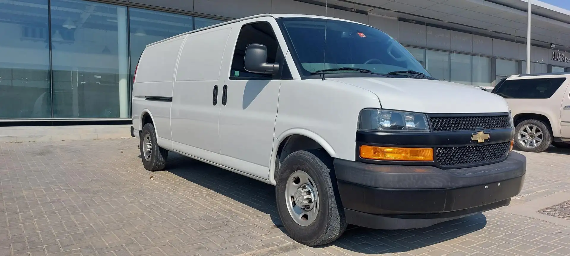 Chevrolet Chevy Van Chevrolet Express 6.0L V8 2020met 14900 KM !! Blanco - 1