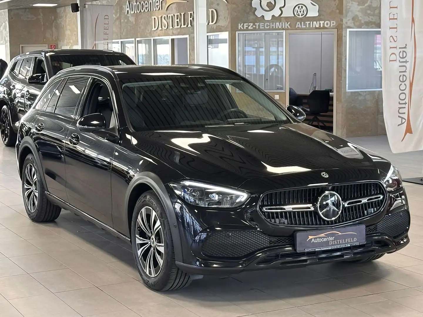 Mercedes-Benz C 200 T All Terrain 4Matic OLED Nero - 1