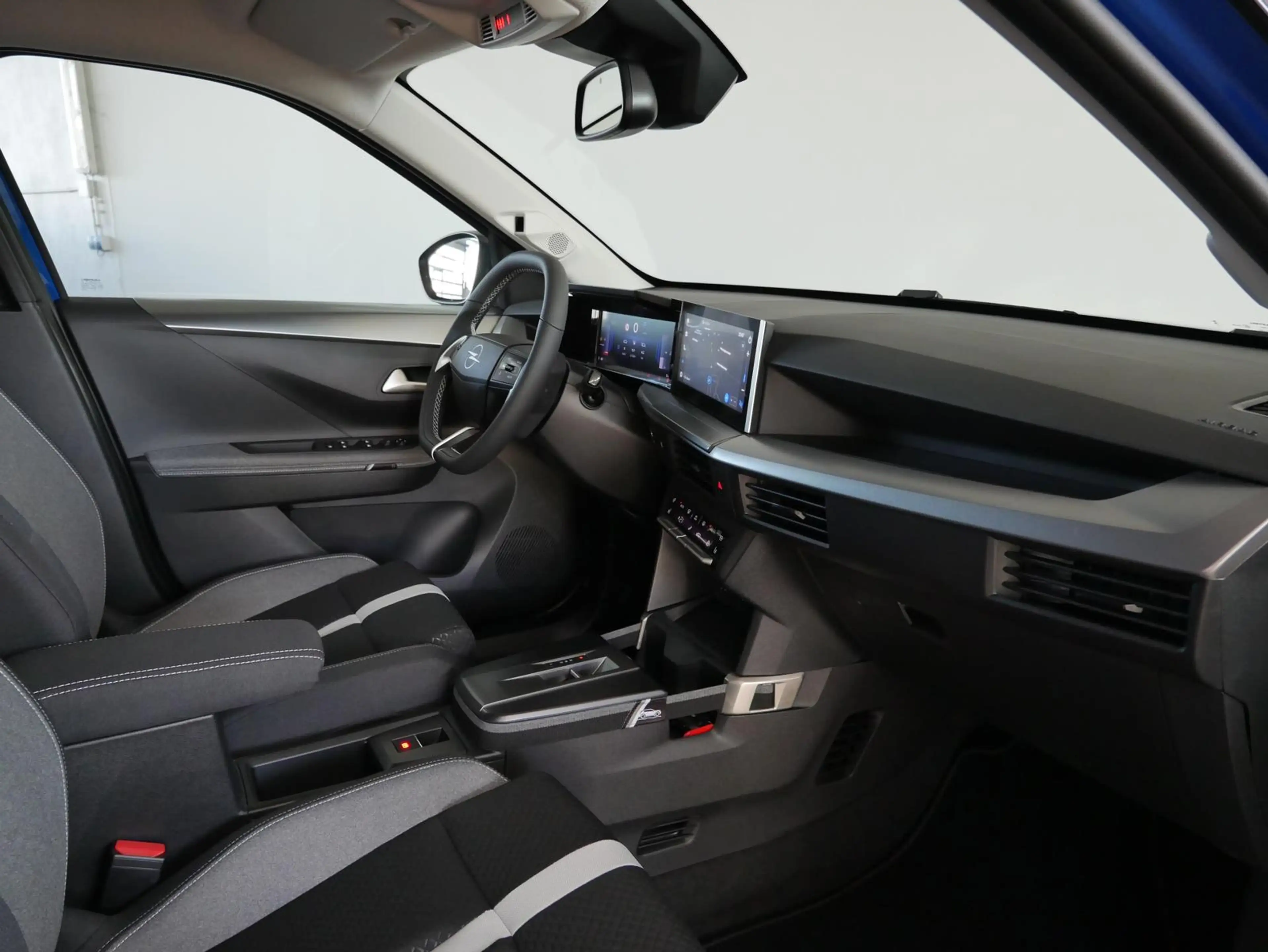 Opel Frontera GS Hybrid AT | SHZ | Navi | Keyless | — photo 10