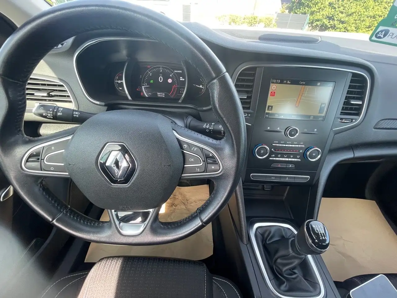 Renault Megane Grandtour — photo 8