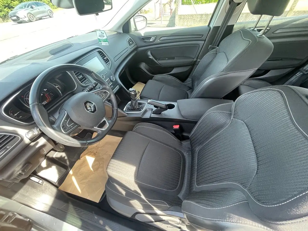 Renault Megane Grandtour — photo 5