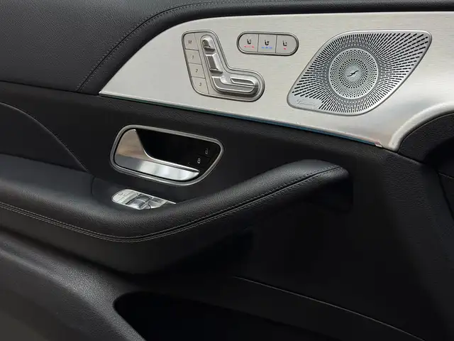 Mercedes-Benz GLE view 11