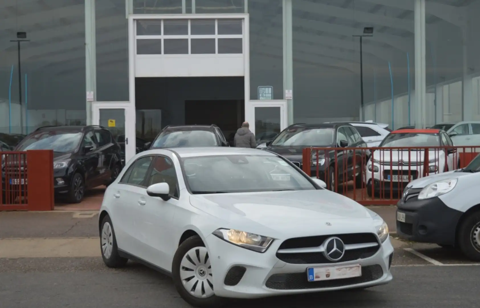 Mercedes-Benz A 180 Blanc - 2