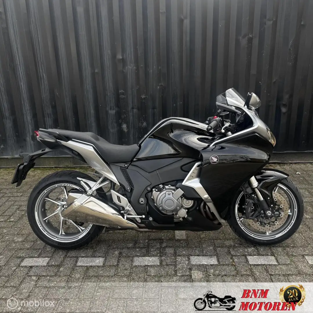 Honda VFR 1200 F DCT ABS Zwart - 1