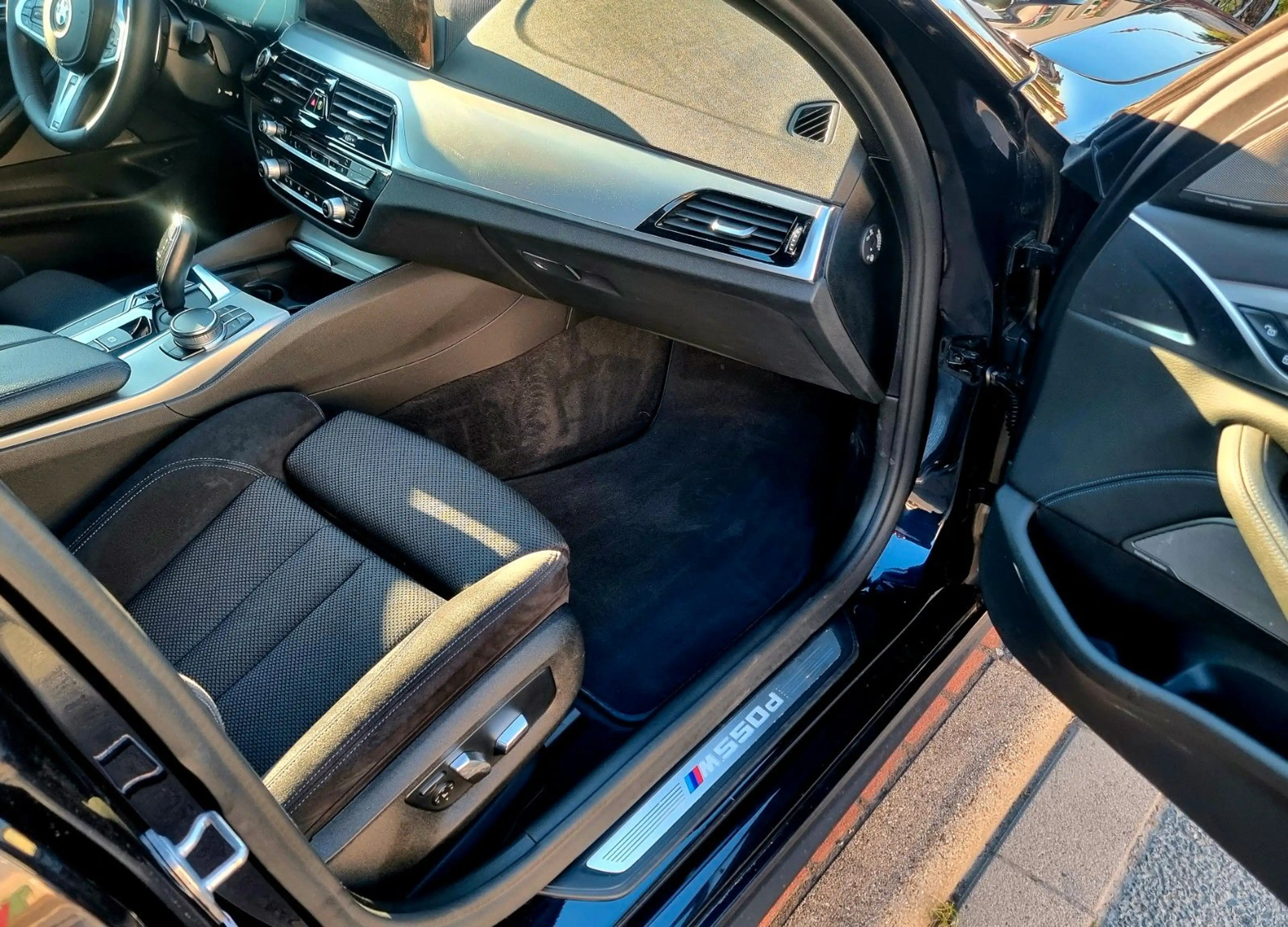 BMW 550 Tou 1Hd+AH Alcantara Nightvision 20" WKR RFK — photo 11